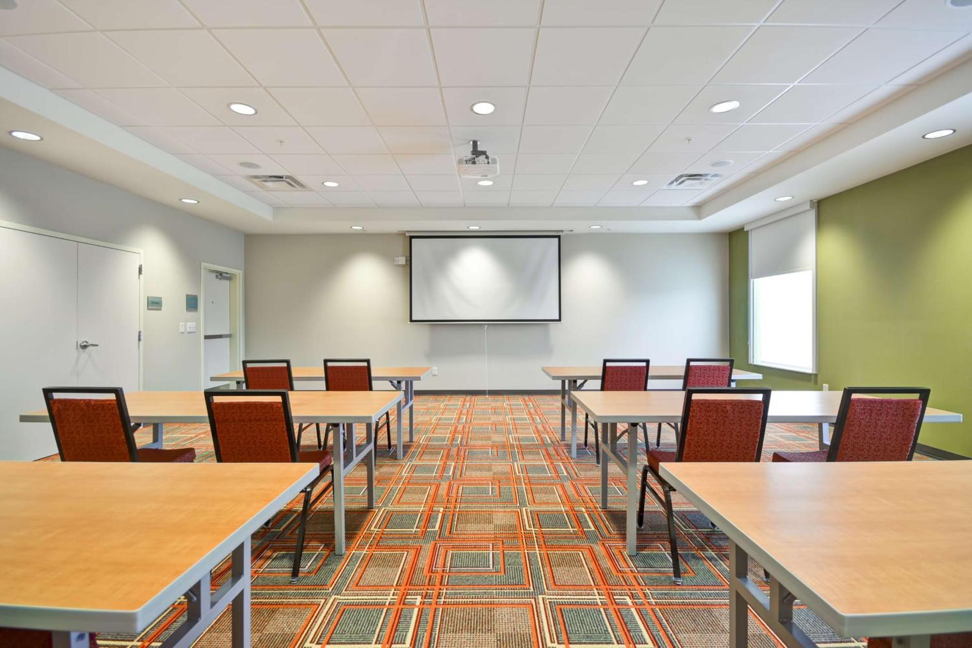 Home2 Suites By Hilton Oswego Buitenkant foto